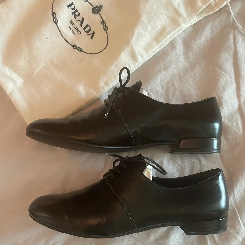 Prada patent leather Oxford loafers - Picture 2 of 9